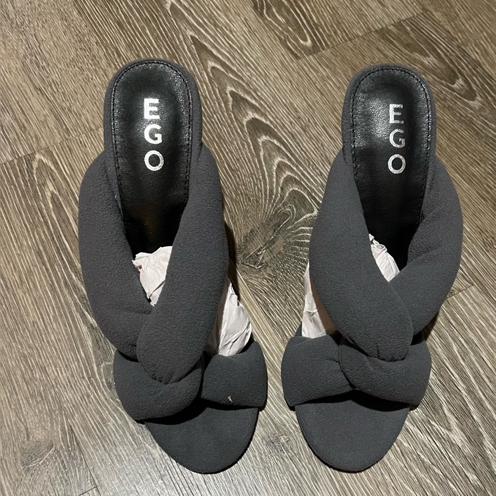 EGO Women's Charcoal Knotted Sandals